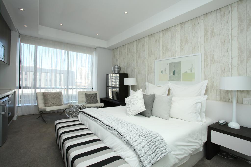 Luxury @ Sandton Skye Йоганнесбурґ Екстер'єр фото