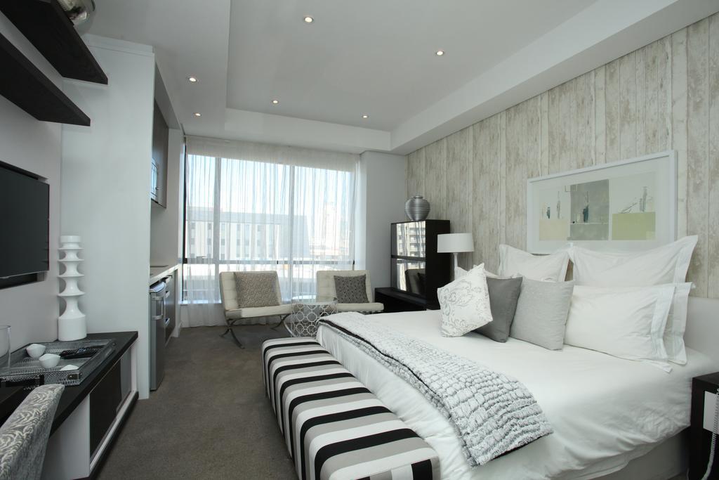 Luxury @ Sandton Skye Йоганнесбурґ Екстер'єр фото